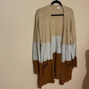Women’s cardigan sweater